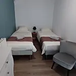 Le Logis De La Place Apartment *