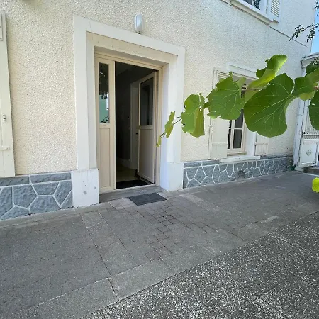 Apartment Le Logis De La Place